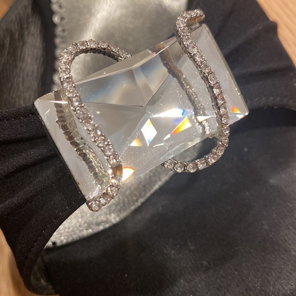 Versani Shoes - Picture 4 of 17